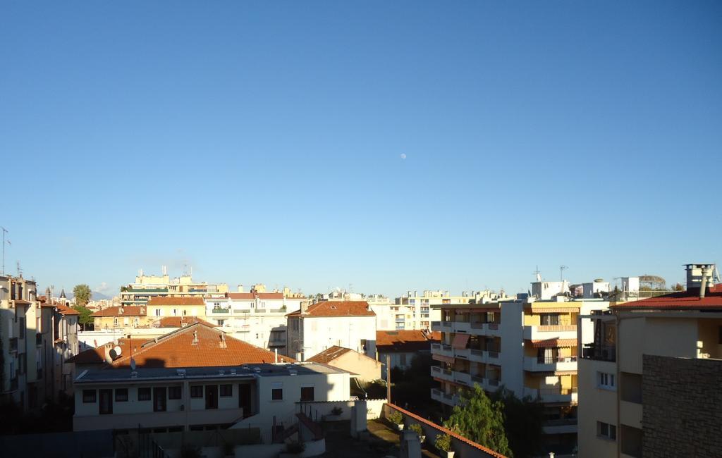Studios A Golfe Juan Phòng bức ảnh